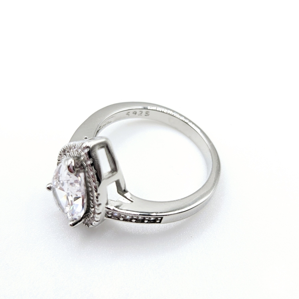 Pear Cut Diamond CZ Halo .925 Sterling Silver Ring Size 7 New - Picture 2 of 4